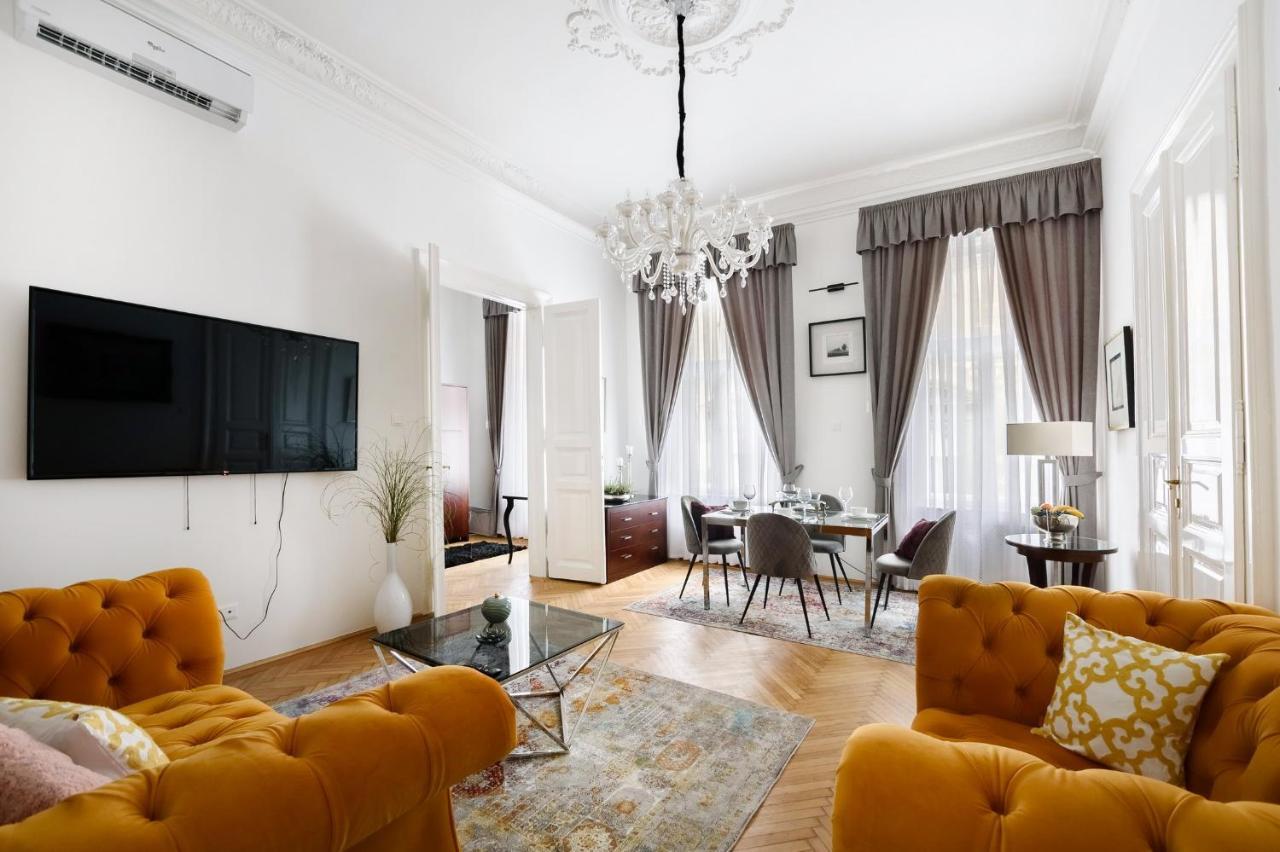 Opera Deluxe Apartman Appartamento *